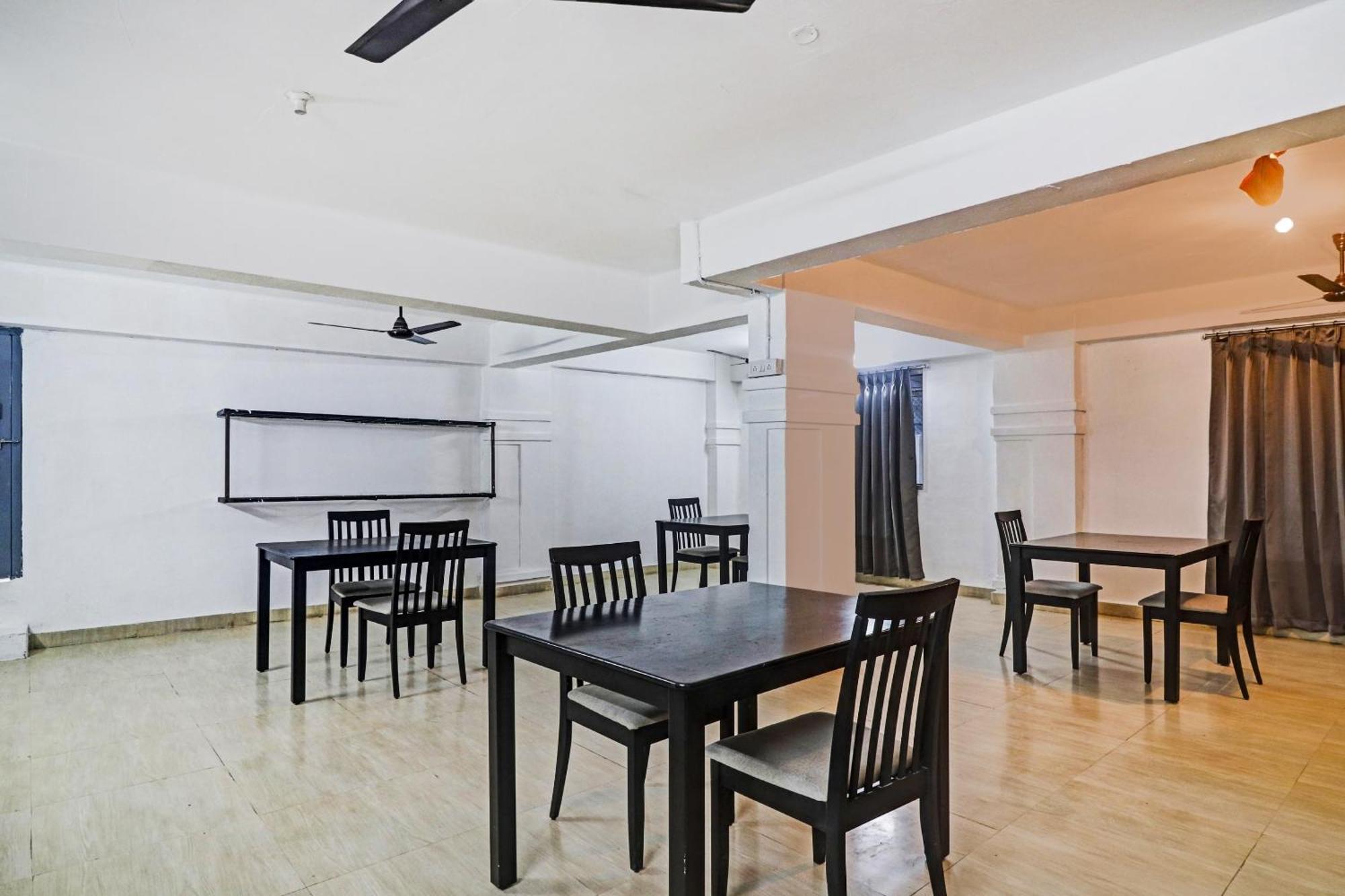 Townhouse De Alphabet Hotel Gachibowli Eksteriør bilde